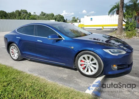 2017 Tesla Model S z USA, uszkodzony, nr VIN 5YJSA1E16HF203050